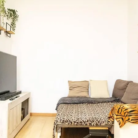 The House With Free Parking *